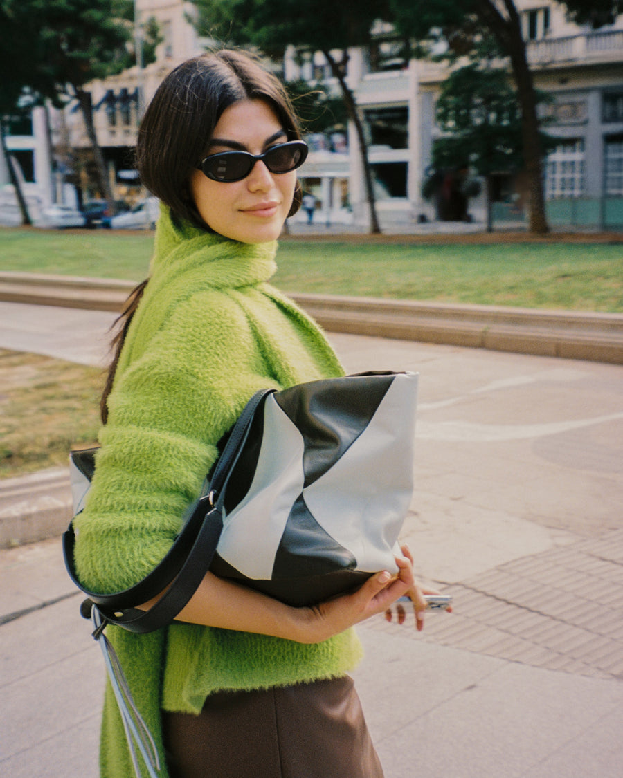 RECO TRIXI tote bag in brown and light blue, made from upcycled nappa leather with a modern and original design, perfect to gift.